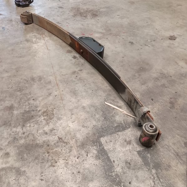 1999-2004 Ford F-250 Front Leaf Springs (Pair) - Image 2