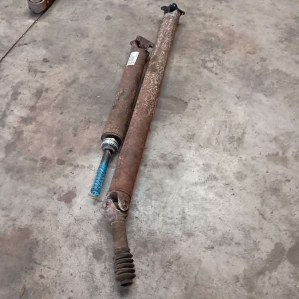 2003 Ford F250 Rear Driveshaft - Short Bed