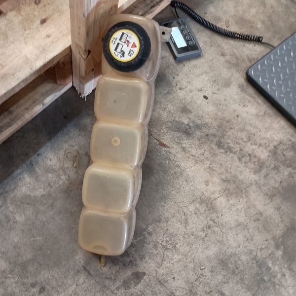 2003 Ford- F250 Radiator Exp Tank Gas - Image 3