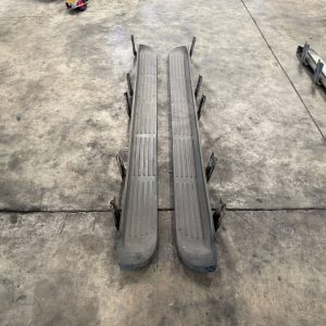 1999-2004 Ford F-250 Lariat  Running Boards (Pair)