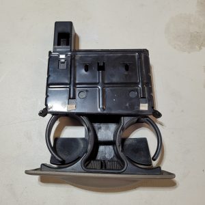 1999-2004 Ford F-250 cup holder