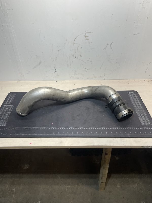 2003 FORD F250 6.0L INTERCOOLER PIPE 3C34-6K769-AB - Driver Side