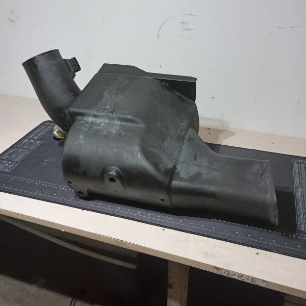 1999-2004 Ford F-250 6.0L Diesel Air Intake with Filter (Airaid) - Image 2