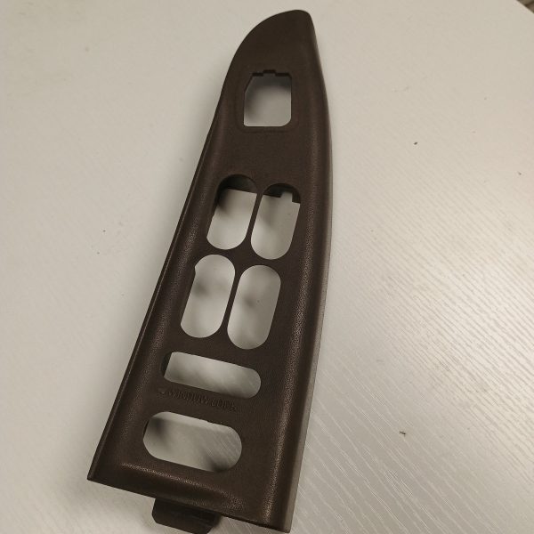 1999-2004 Ford F-250 Driver Front Window Switch Bezel
