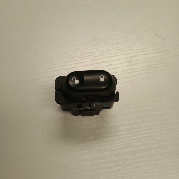 1999-2004 Ford F-250 Right (Passenger) Lock Switch