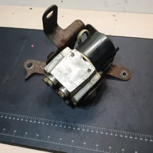 2003 Ford F250 ABS Control Unit with Bracket