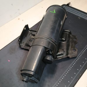 1999-2004 Ford F-250 Fuel Vapor Canister with mount. 5.4L Gas