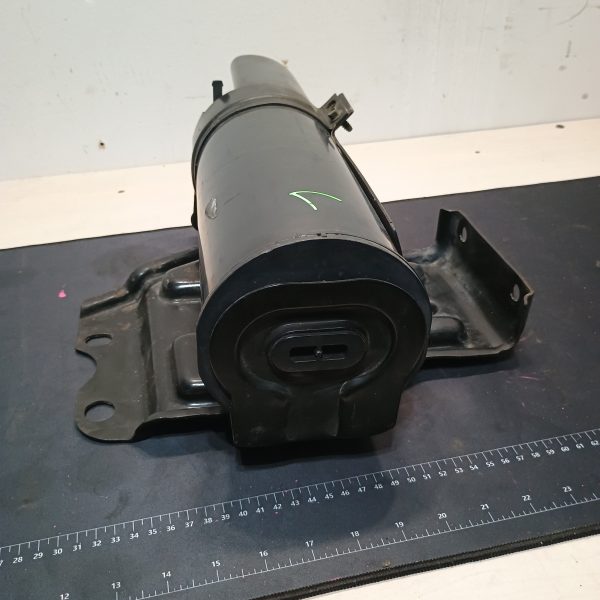 1999-2004 Ford F-250 Fuel Vapor Canister with mount. 5.4L Gas - Image 3
