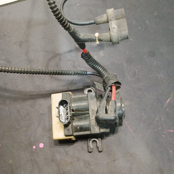 1999-2004 Ford F-250 4WD Hub Locking Solenoid - Image 3