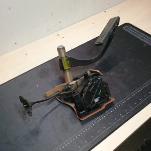 2003 Ford F250 Gas Pedal Assembly - Adjustable. Motor Sold Separately.