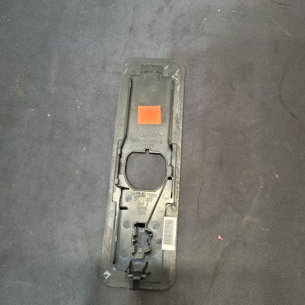 2008 Ford F-350 Front Driver Mirror Control Bezel - Image 2
