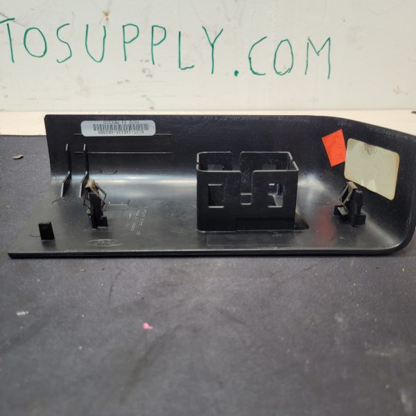 2008 Ford F-350 Rear Driver Window Switch Bezel - Image 2