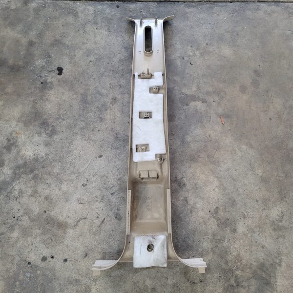 2008 Ford F-350 Passenger Side B-Pillar Trim - Image 2