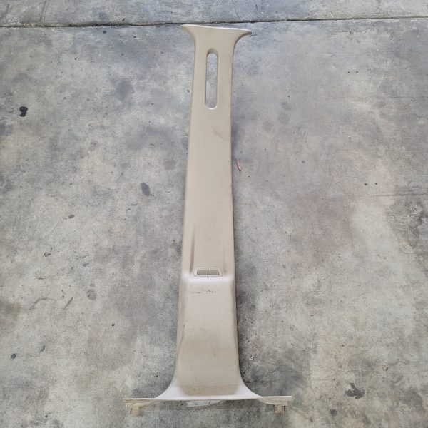 2008 Ford F-350 Driver Side B-Pillar Trim