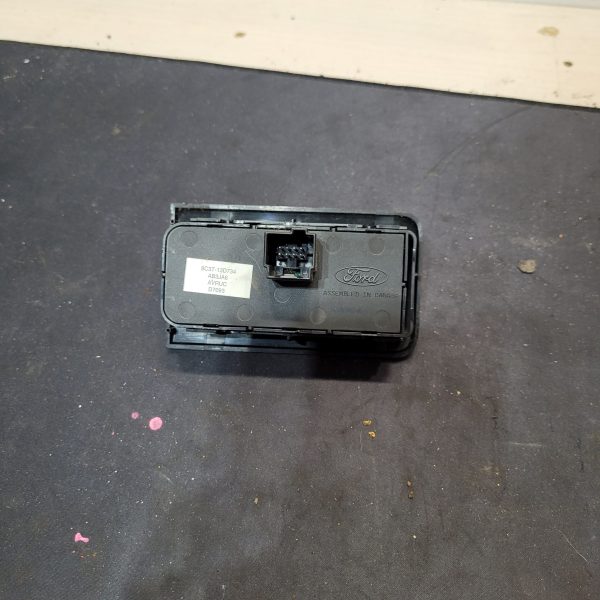 2008 Ford F-350 Auxiliary Power Switches - Image 2