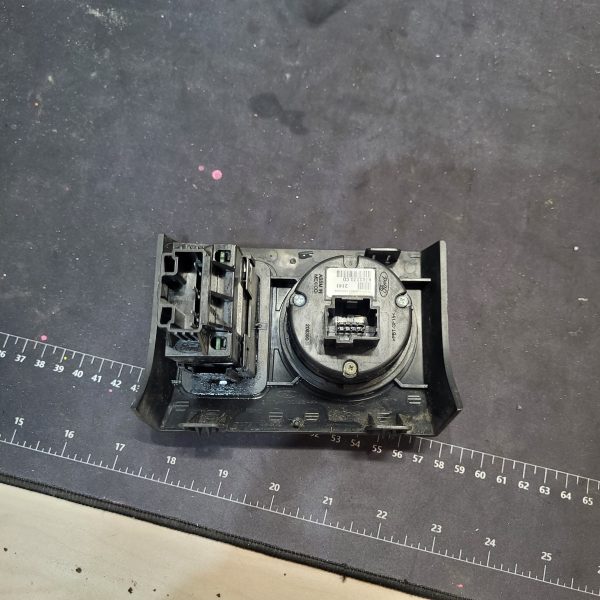 2008 Ford F-350 Headlight Switch Control Module - Image 2