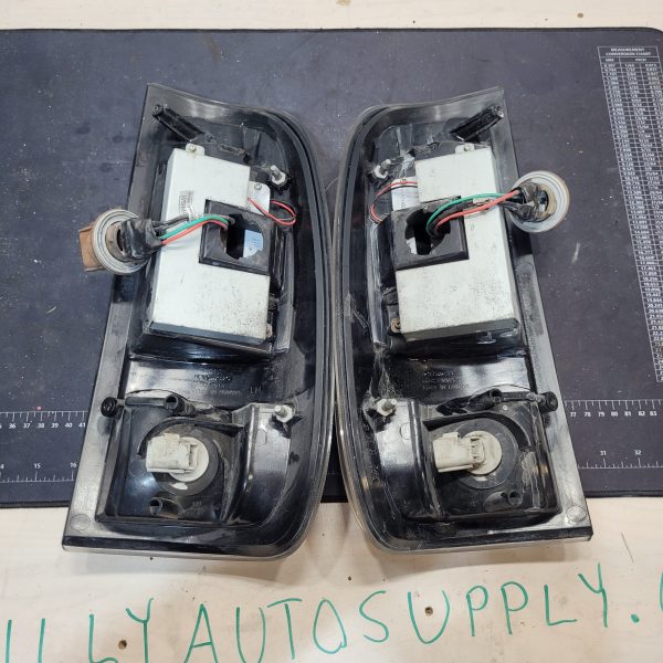 2008 Ford F-350 Aftermarket Taillights - Image 2