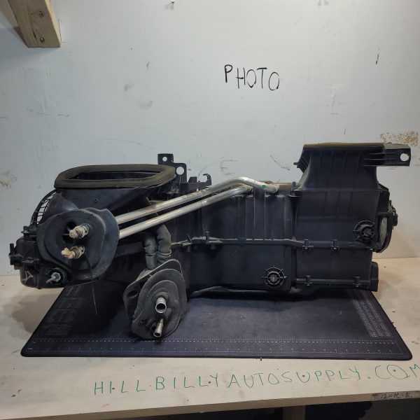2008 Ford F-350 Air Condition Heater Box - Image 2