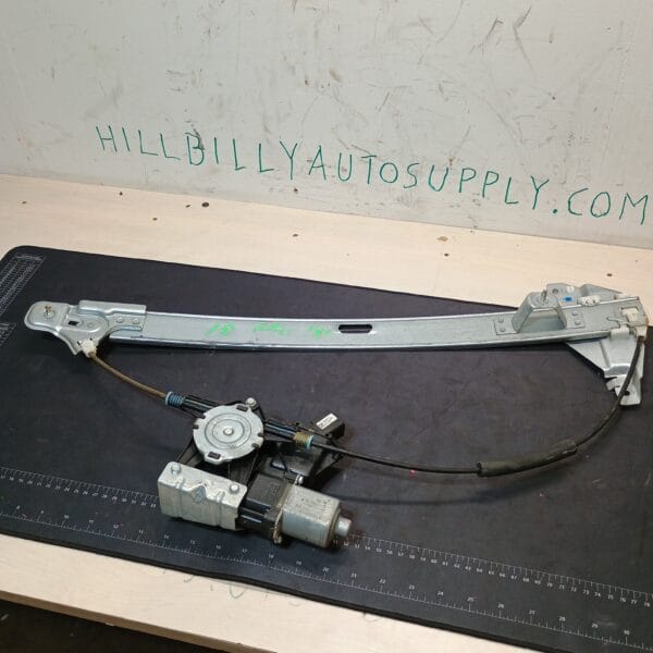 2015 F-250 Front Right Passenger Window Regulator