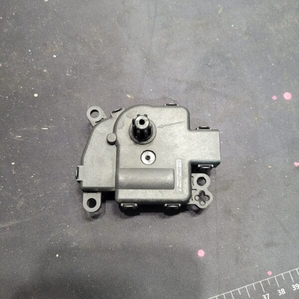 2015 Ford F-250 Hvac Blend Door Actuator Motor - Image 2