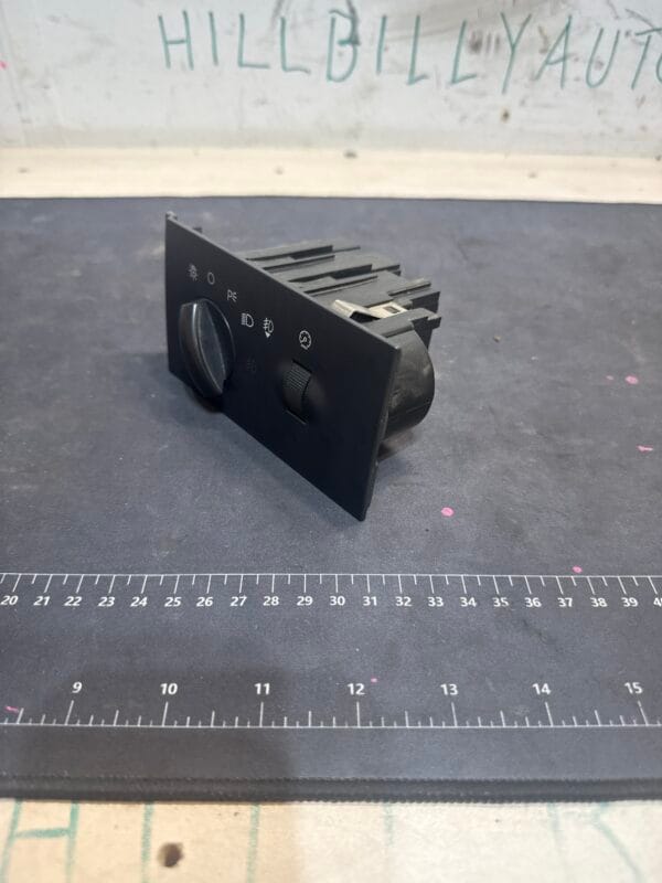 2005 Ford F-350 Headlight Control Switch