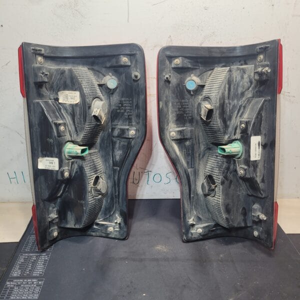 2019 Ford F-350 Rear Taillights - Image 2