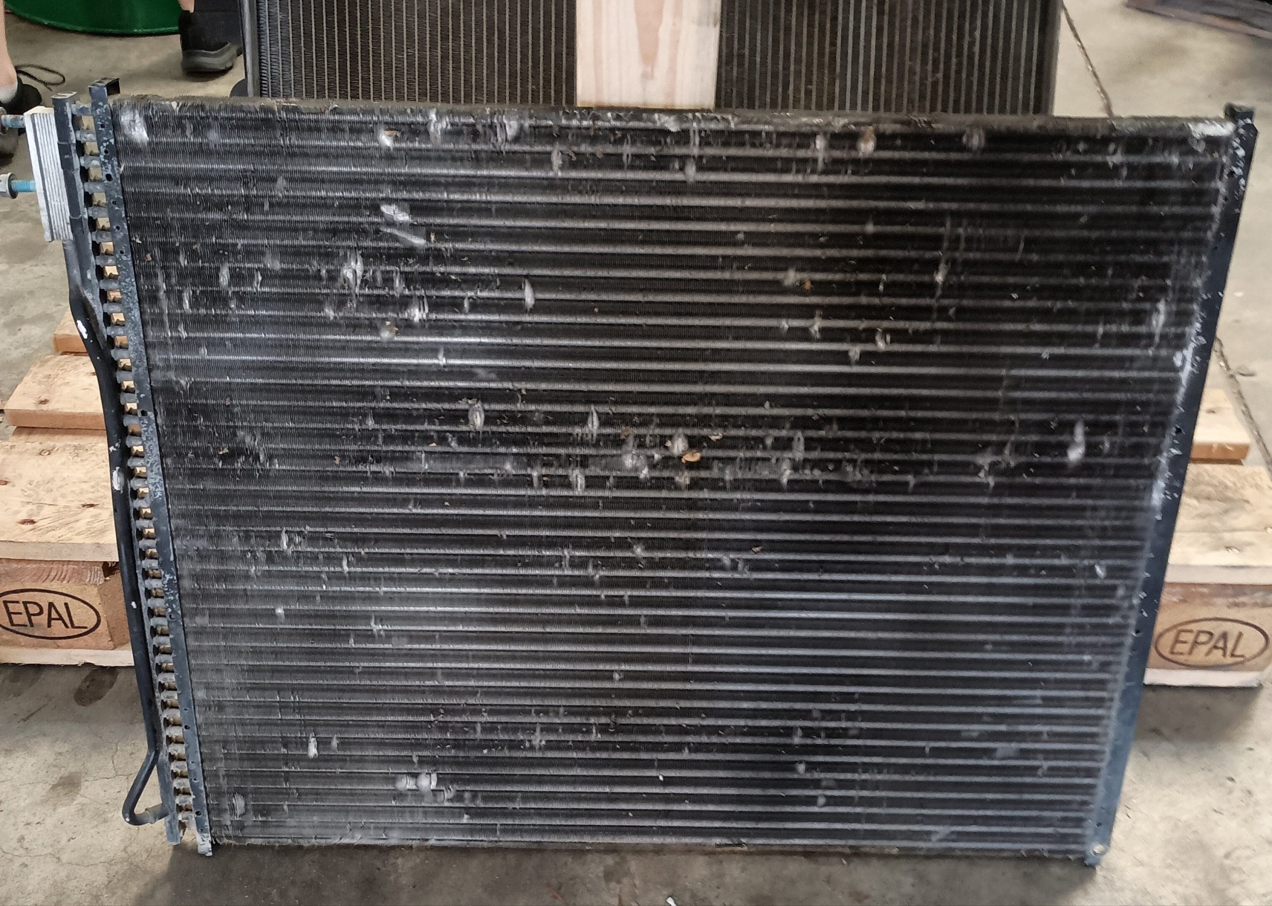 2003 Ford F250 AC Condensor - Image 2