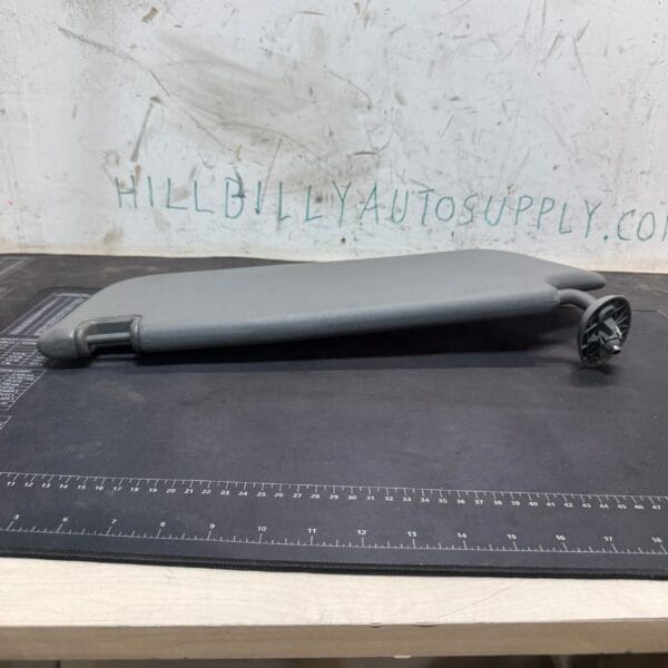 2011-2016 Ford F250 F350 Sun Visor Driver Side - Like New - Image 2