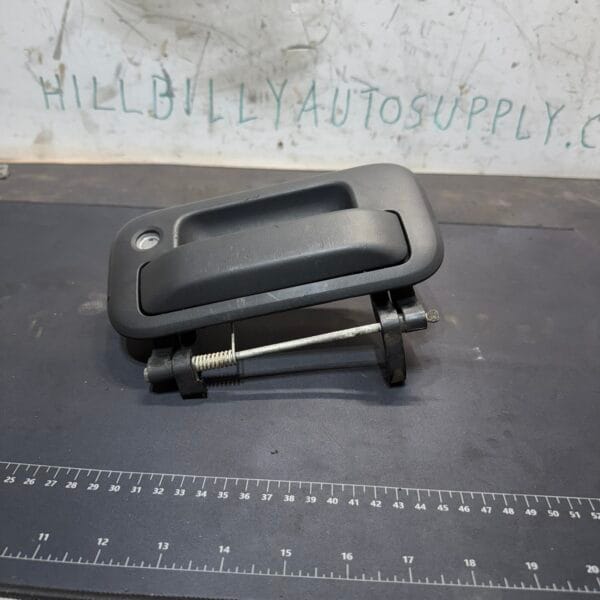 2011-2016 Ford F250 Tailgate Handle - Used