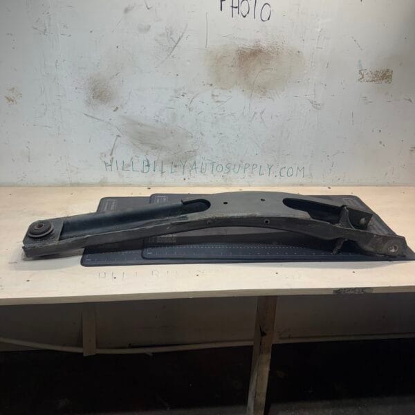 2011-2016 Ford F250 Passenger Radius Arm - Used - Image 2