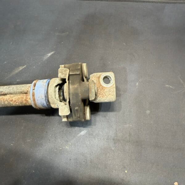 2011-2016 Ford F250 Steering Shaft - Used - Image 3