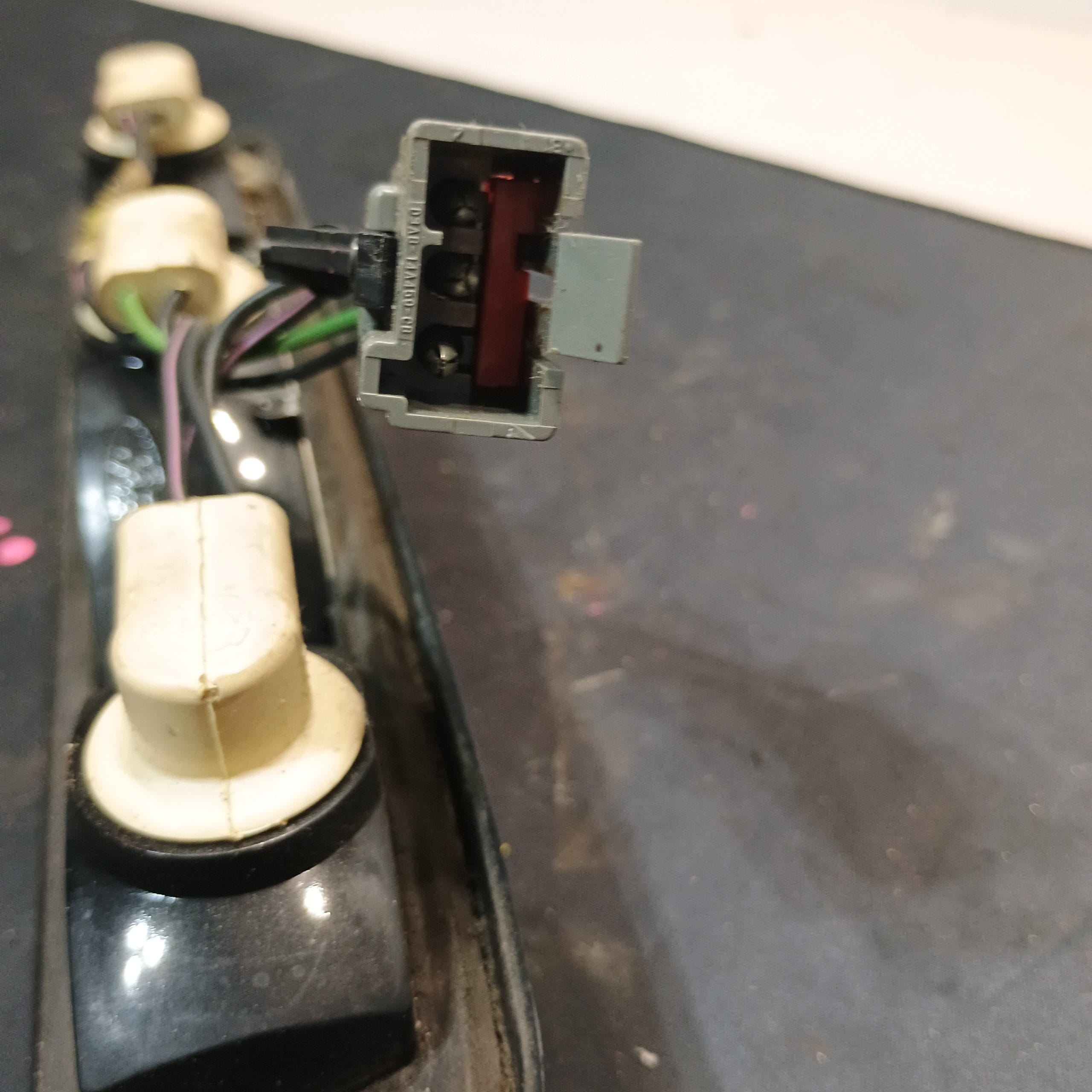 2003 Ford F250 Third Brake Light (Cab) with Harness - Image 3