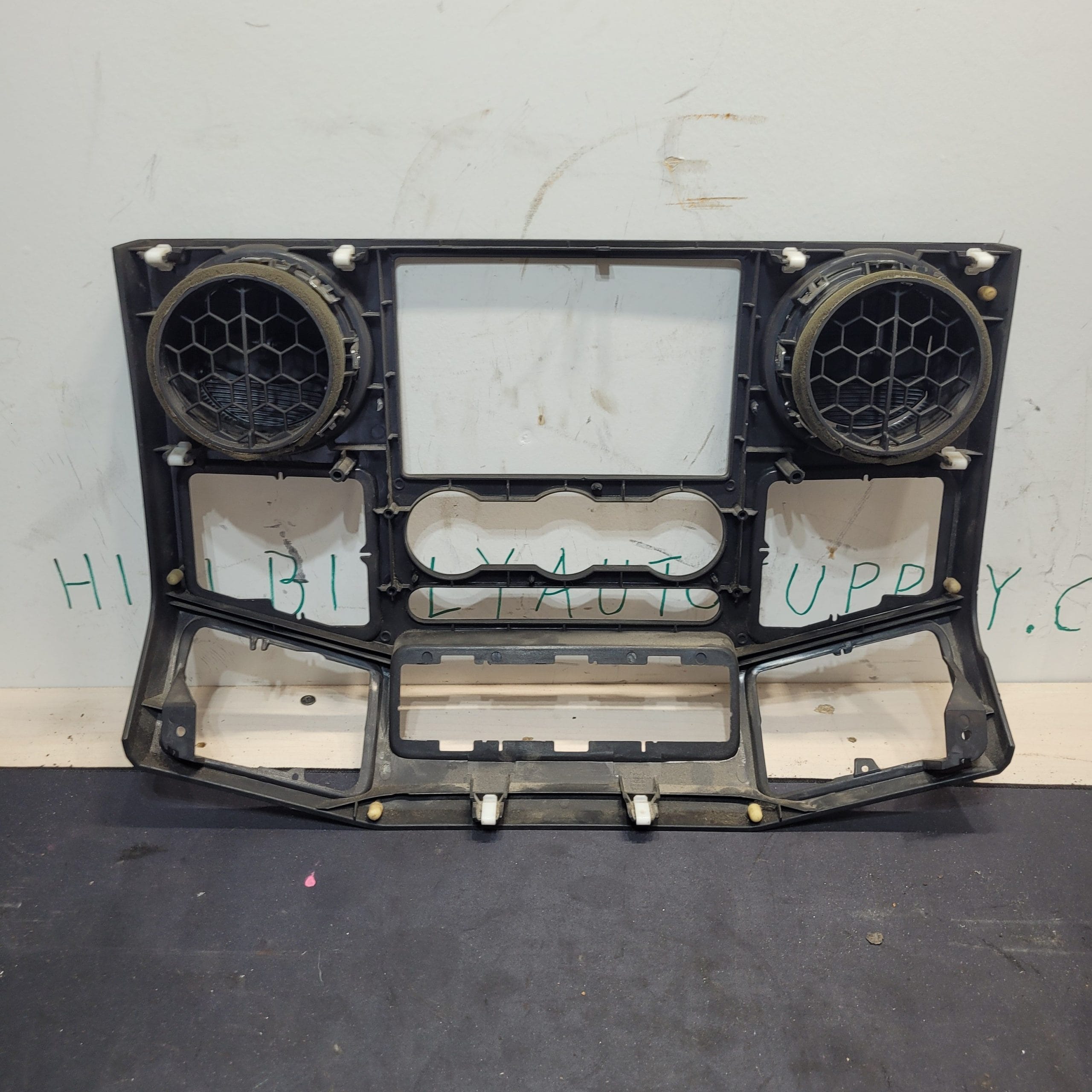 2008 Ford F350 Center Console Trim (bezel with 2 air vents) - Image 2