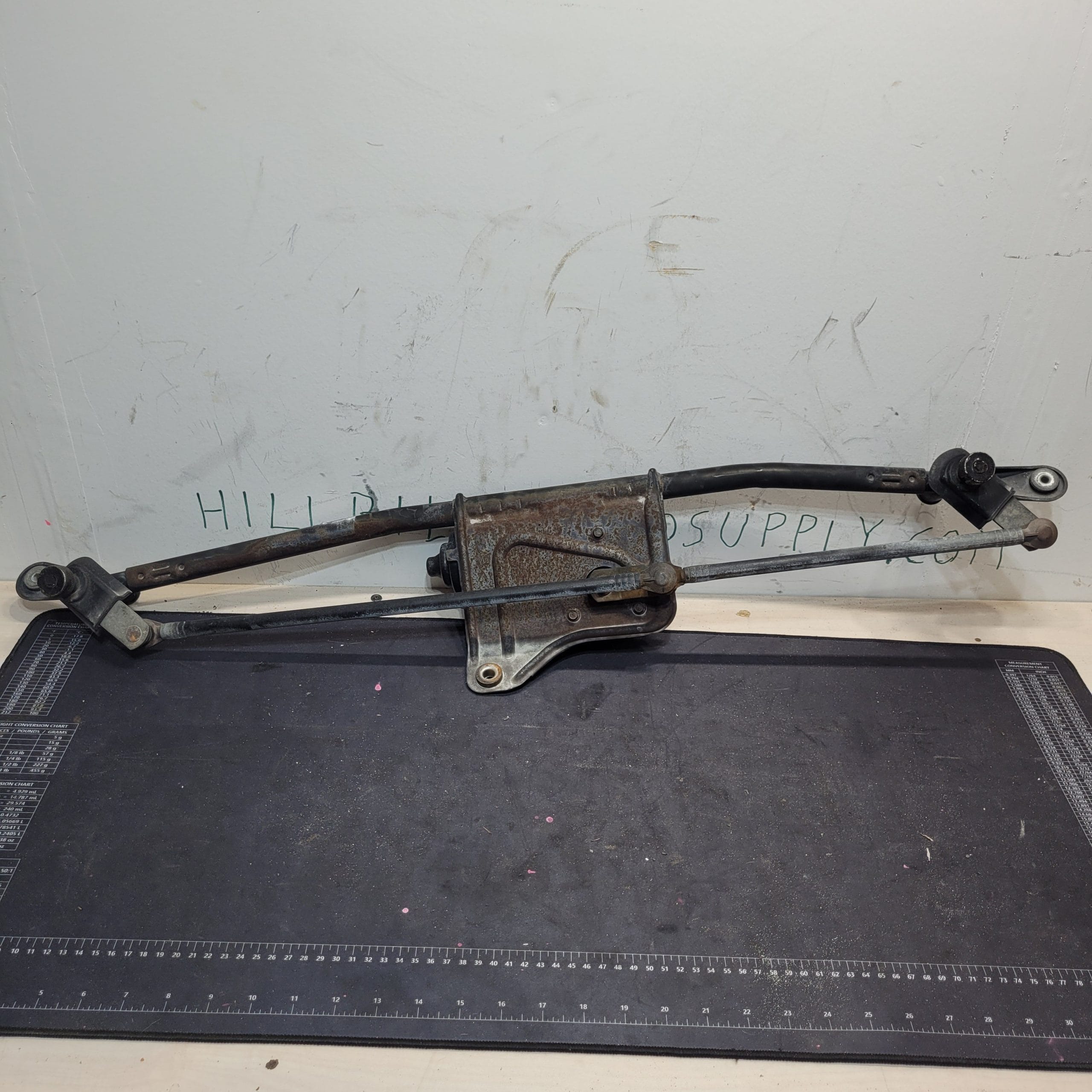 2008-2016 Ford F350 Windshield Wiper Motor Assembly - Image 2