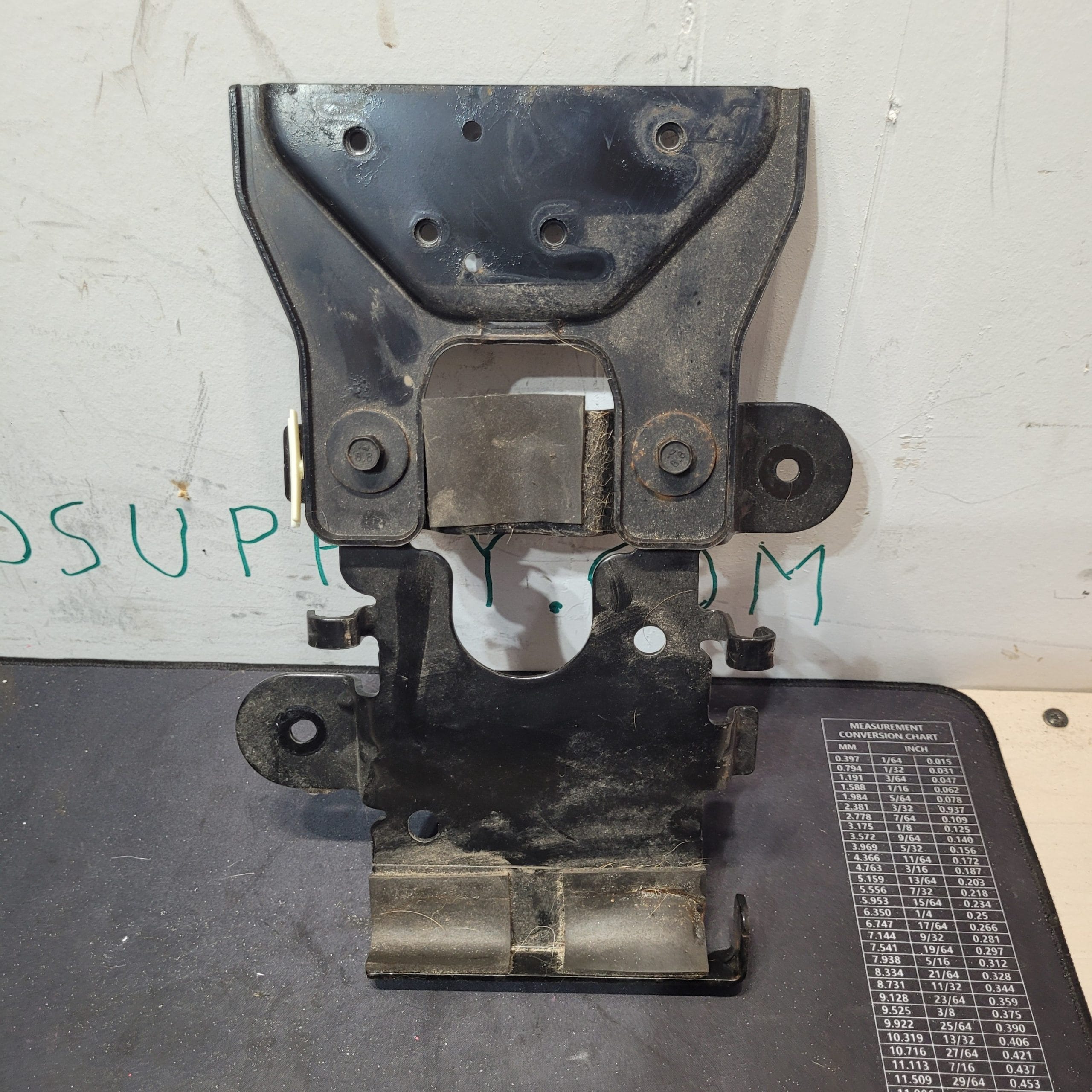 2008 Ford F350 King Ranch Jack Mount Bracket - Image 2