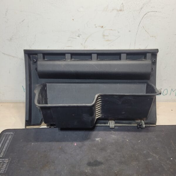 2019 Ford F-350 Glove Box
